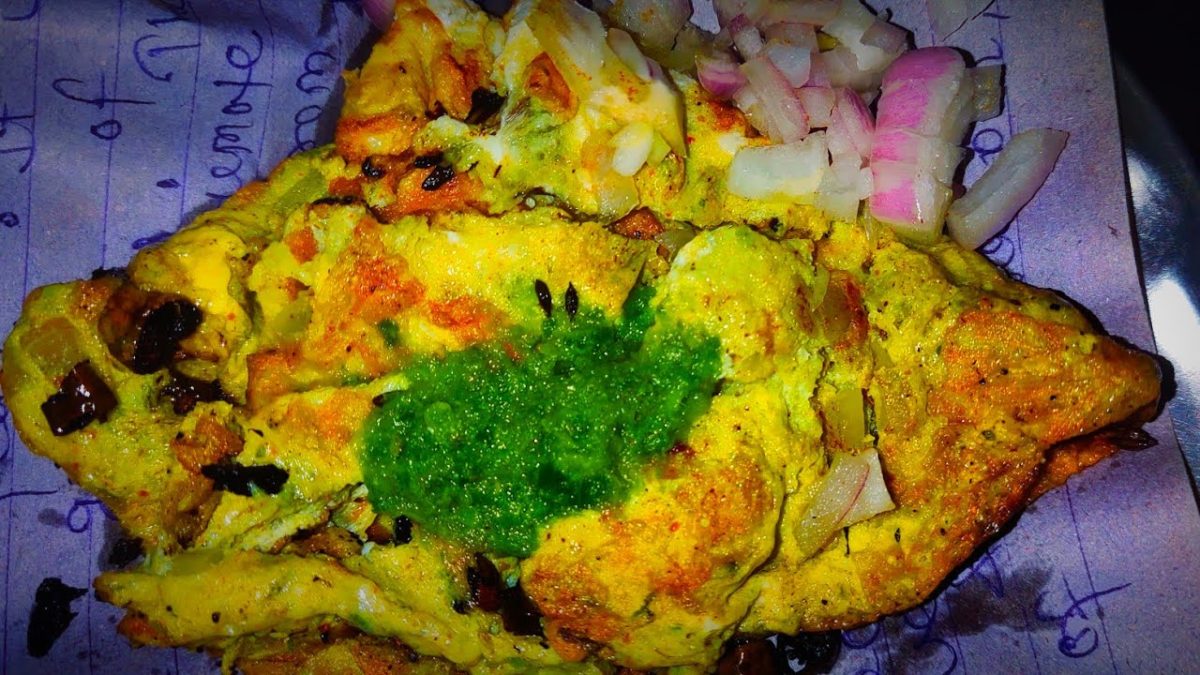 Lucknow Omlette आमलेट